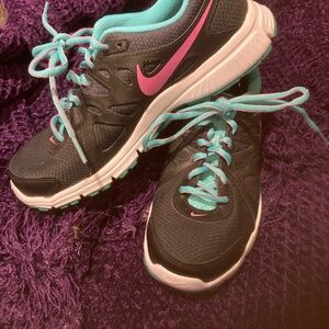 Nike women size 7.5
